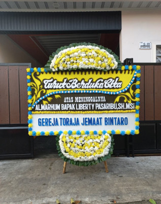 Papan Bunga Duka di Long Apari