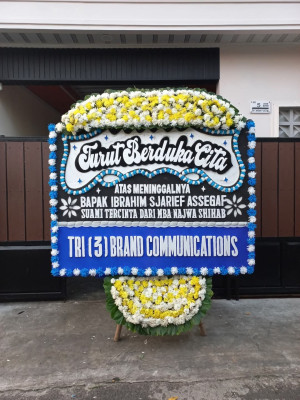 Papan Bunga Duka di Long Apari